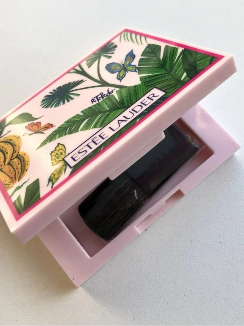 Estée Lauder x Ruben Toledo Bronze Goddess Powder Bronzer in travel size. New!